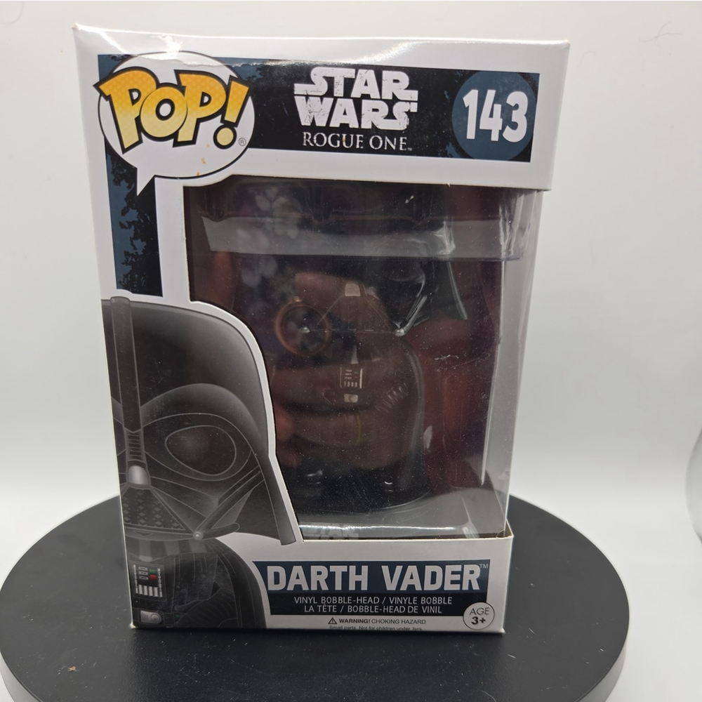 Funko Pop! Vinyl: Star Wars - Darth Vader #143
